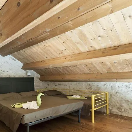 Barsento Sleeps 10 Pool Air Con Wifi